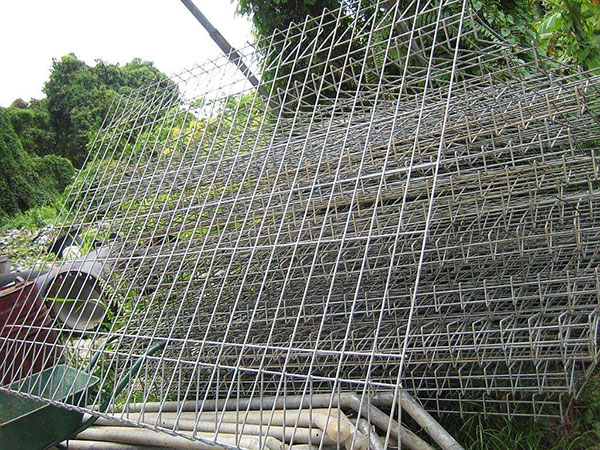 <a href=http://www.tekongjian.com target='_blank'>電焊網(wǎng)</a>片-案例.jpg